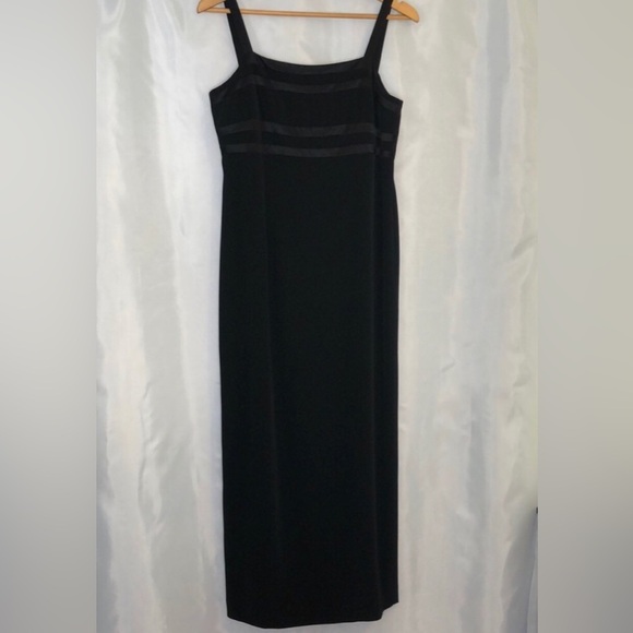 Jones New York Evening Black Satin Embellished Maxi Dress Size 10 - Picture 1 of 10
